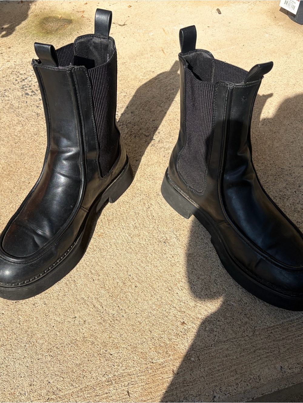 Men's Black Chelsea Boots - ASOS men’s size 11 great condition